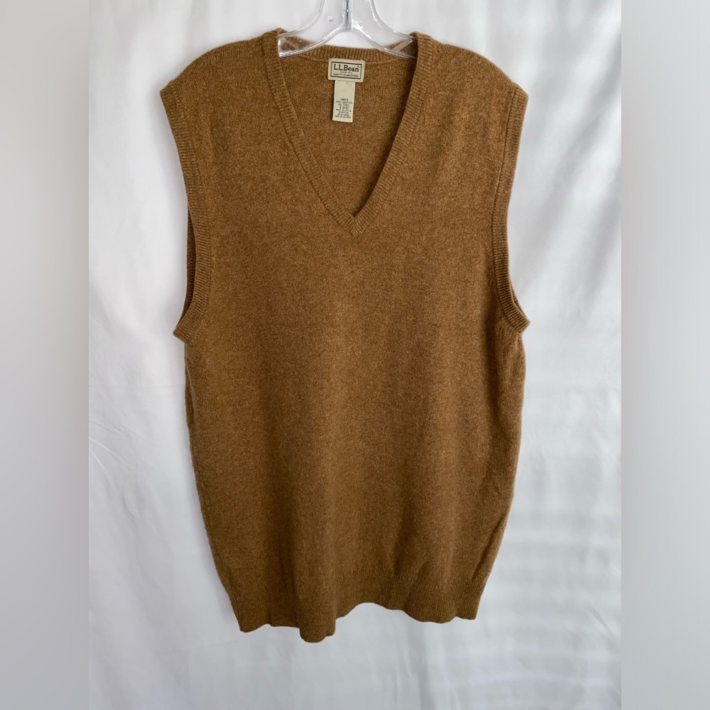 LL Bean‎ Sweater Vest Mens XLT  Gold 100% Lambs Wool V Neck Casual Preppy Golf